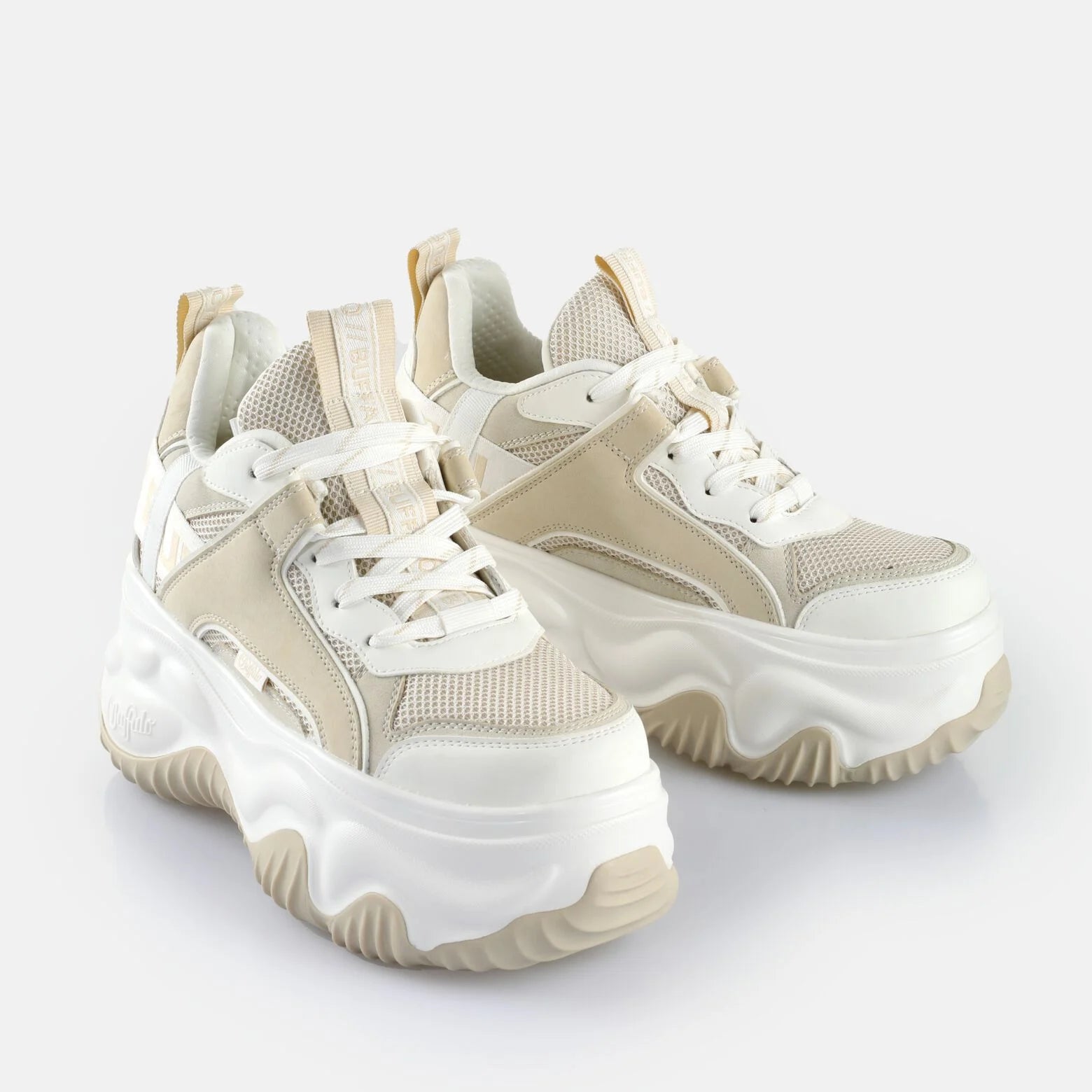 #color_white/beige